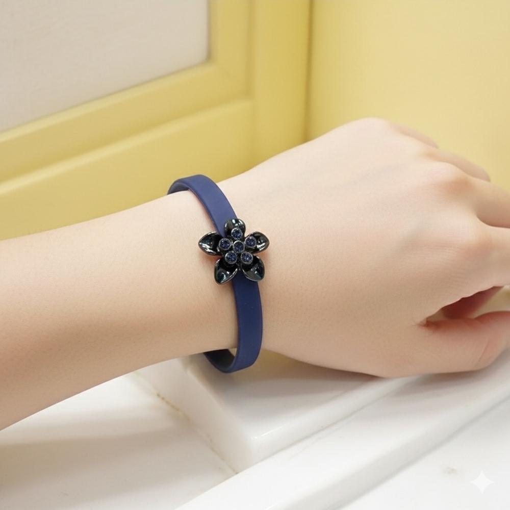 Blue Floral Buckle bracelet